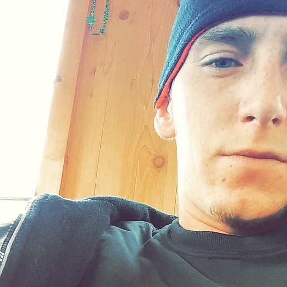 Meet your Posher, Tyler - Picture 1 of 1